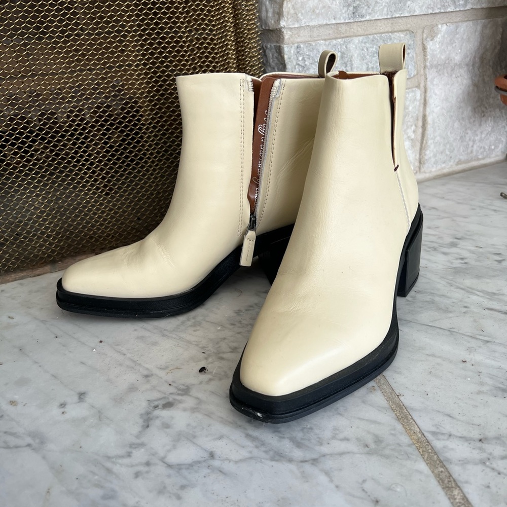 [NWOT] Franco Sarto Dalden Fall Boots in Cream Leather NWOT size 8.5 Nev…